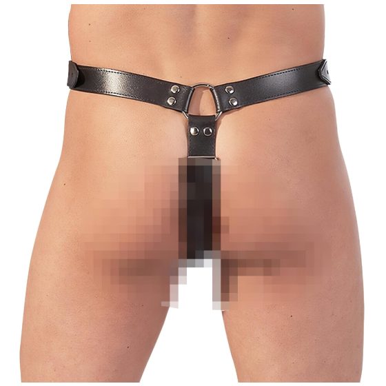 ZADO - Bőr tanga dildóval, 3 péniszgyűrűvel