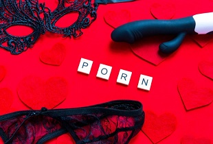 Házi pornó forgatása 5 lépésben